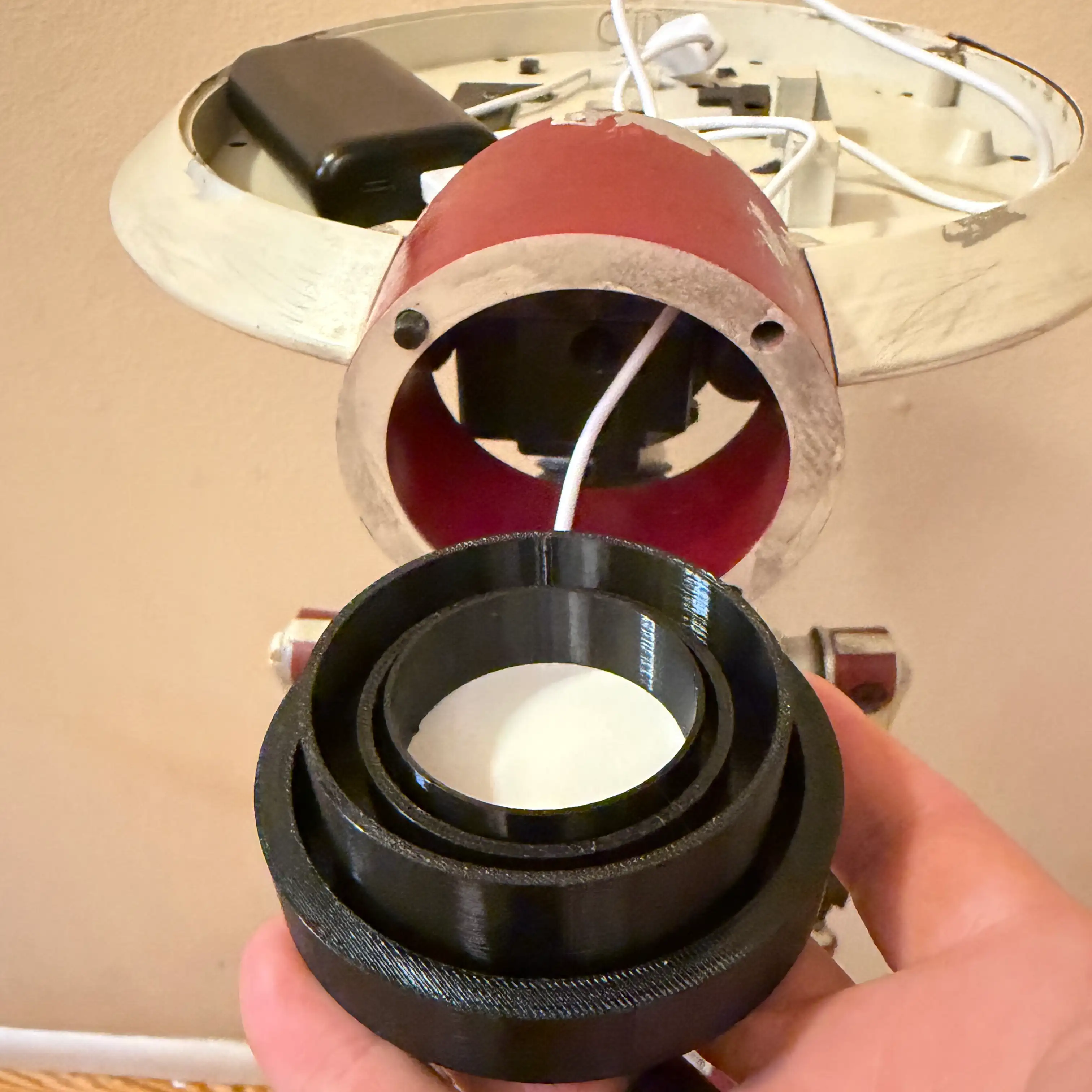 Pit Droid Illuminated Eye - Installation Guide guide image